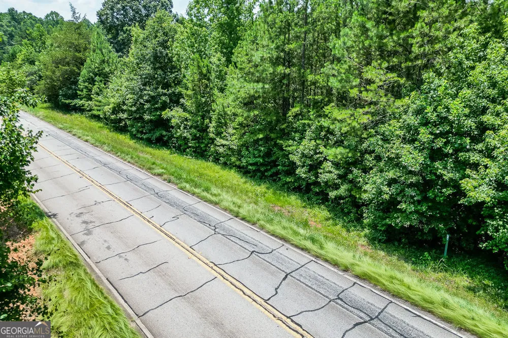 5821 Highway 320 Carnesville, GA 30521