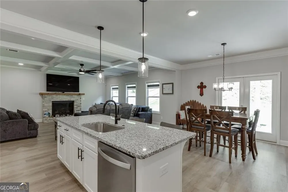 265 Cherokee Rose LN Hoschton, GA 30548