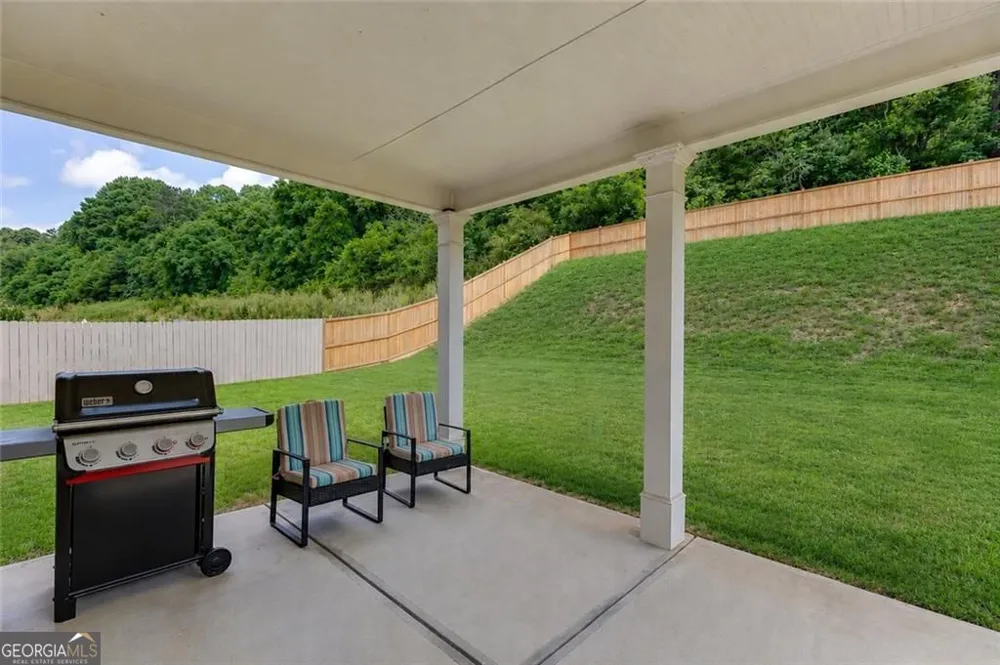 265 Cherokee Rose LN Hoschton, GA 30548