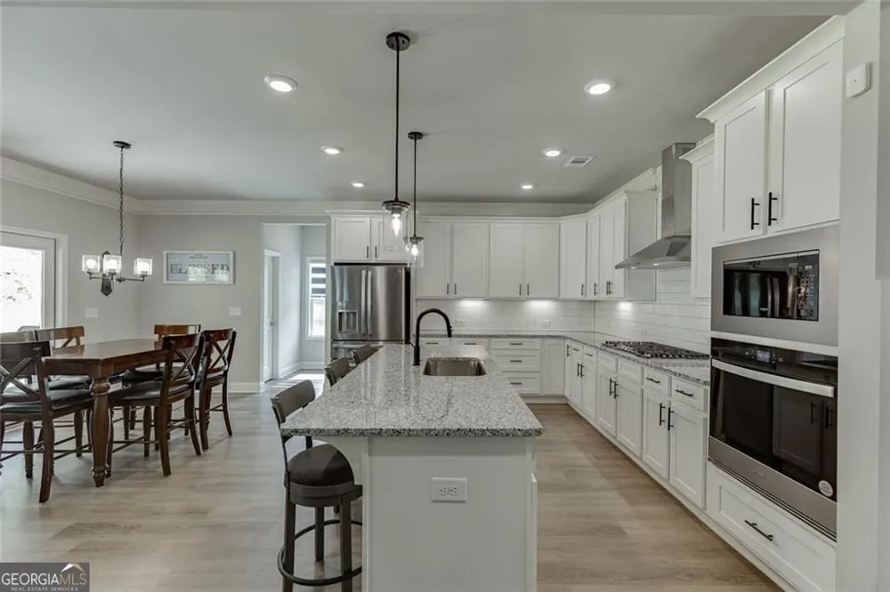 265 Cherokee Rose LN Hoschton, GA 30548