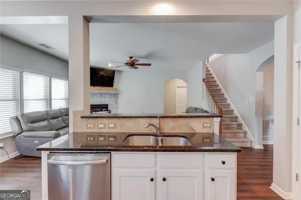7772 Copper Kettle WAY Flowery Branch, GA 30542