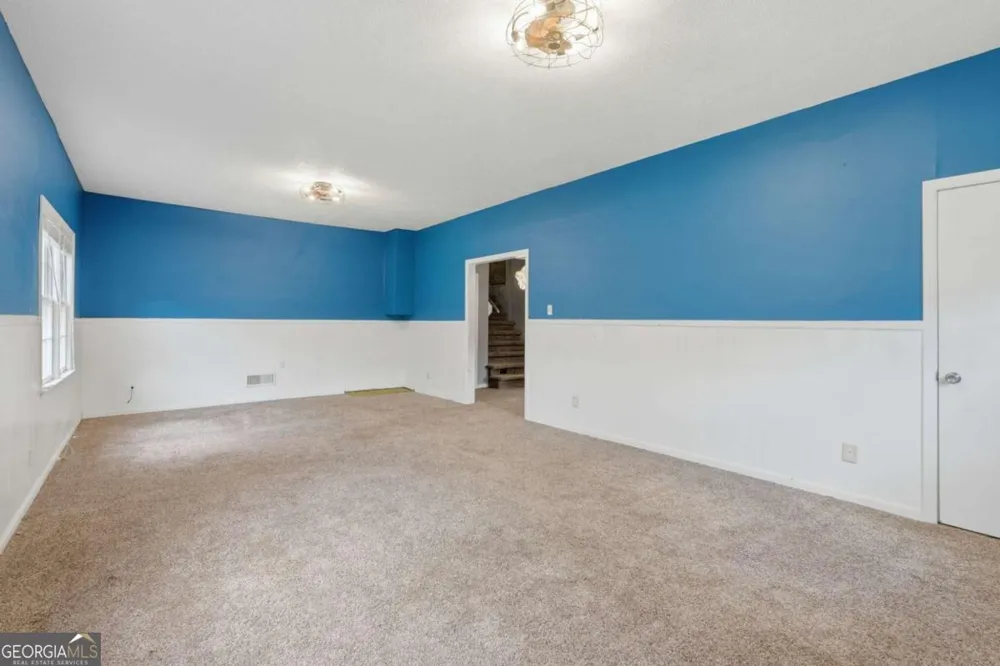 4362 White Oak DR Buford, GA 30518