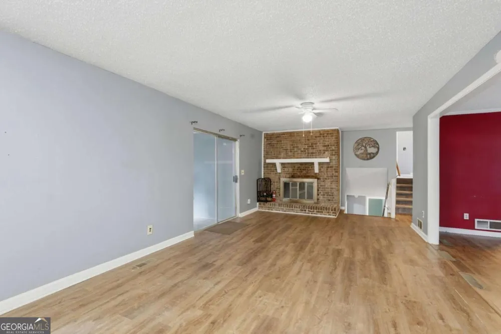 4362 White Oak DR Buford, GA 30518