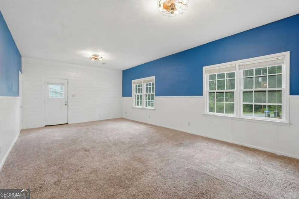 4362 White Oak DR Buford, GA 30518