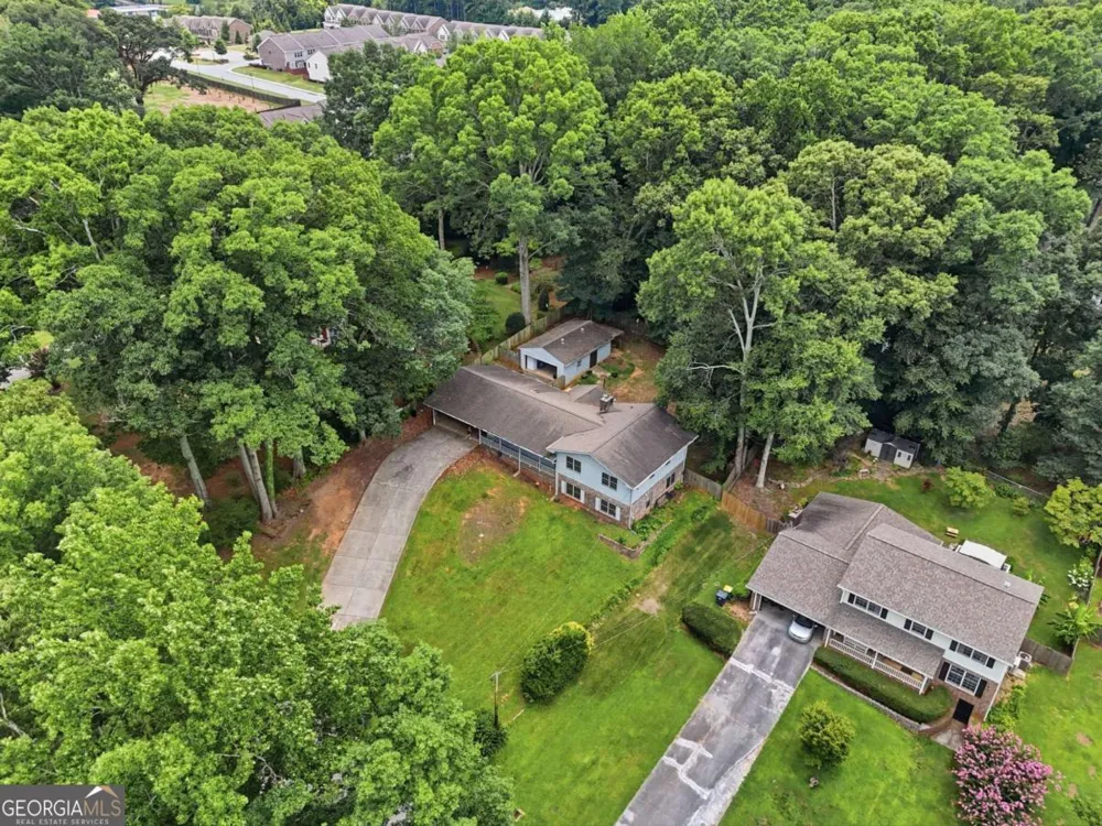 4362 White Oak DR Buford, GA 30518