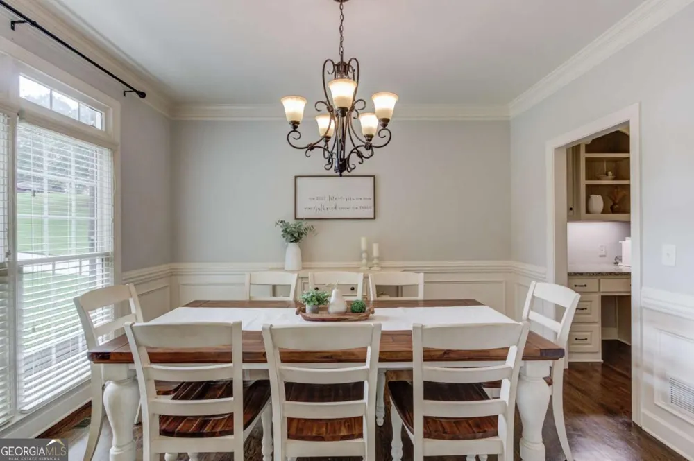 818 Oakridge TER Loganville, GA 30052