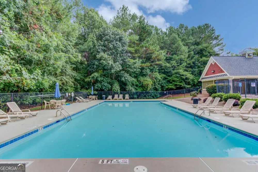 818 Oakridge TER Loganville, GA 30052