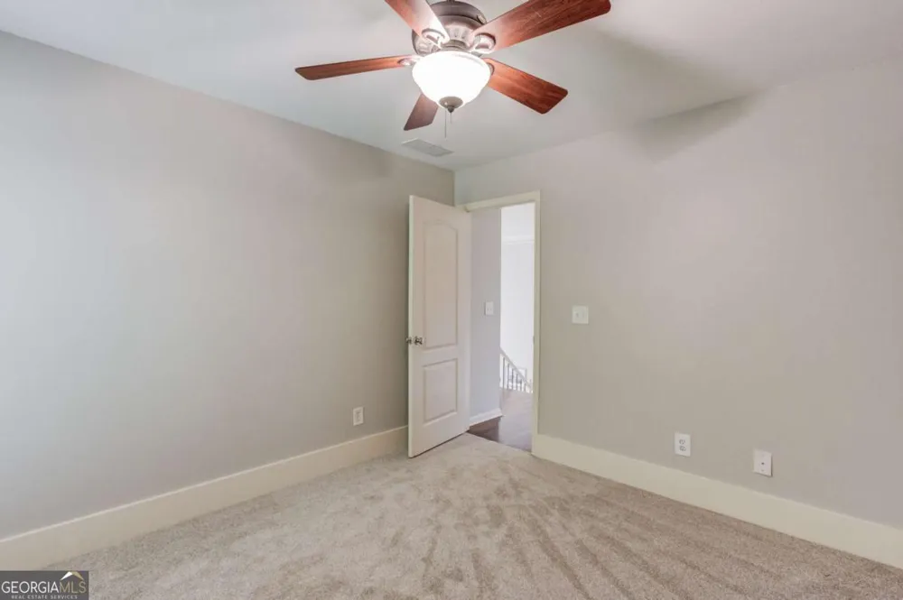 818 Oakridge TER Loganville, GA 30052