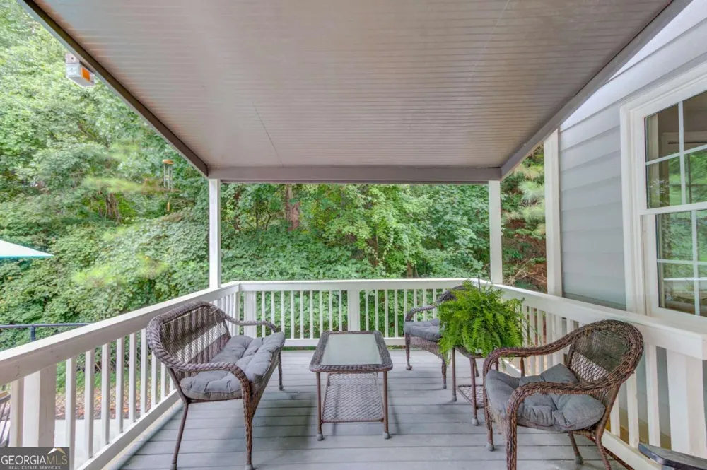 818 Oakridge TER Loganville, GA 30052