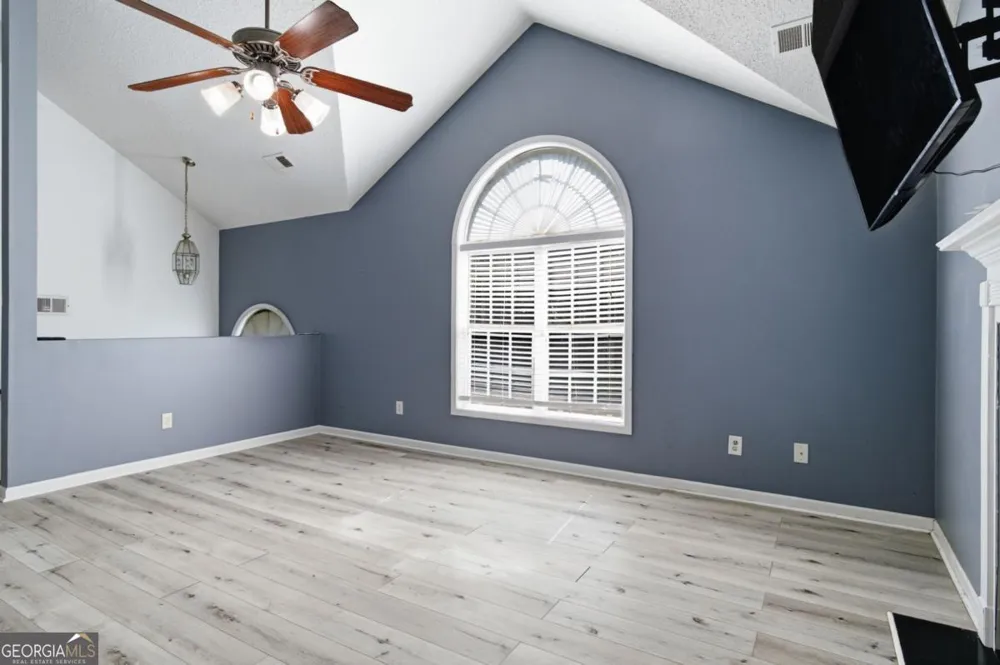 1 Talon CT Kingston, GA 30145