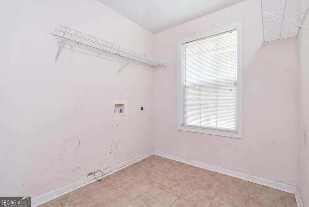1 Talon CT Kingston, GA 30145