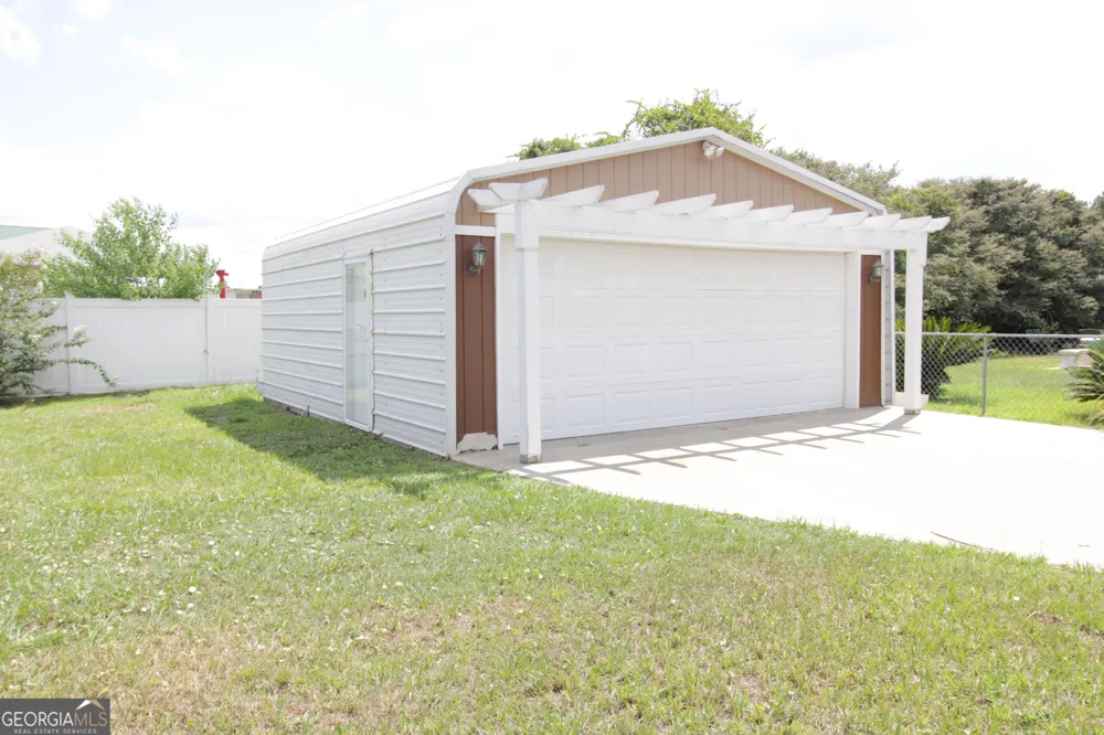 1925 Elaine AVE Waycross, GA 31503