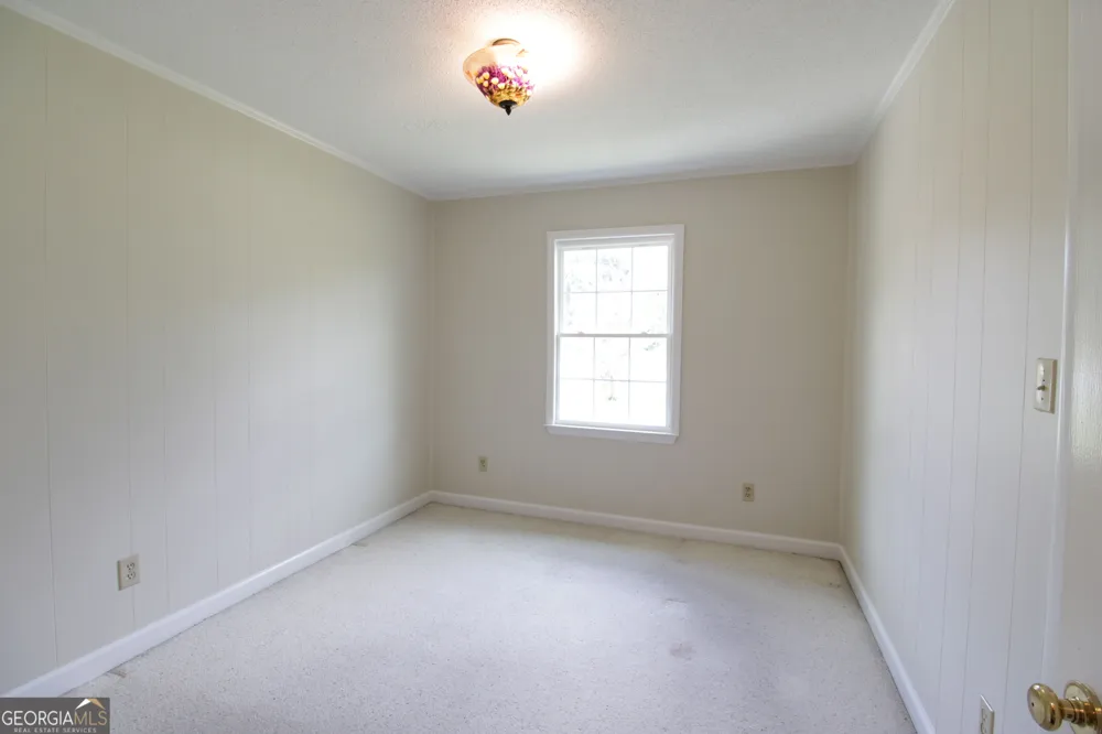 1925 Elaine AVE Waycross, GA 31503