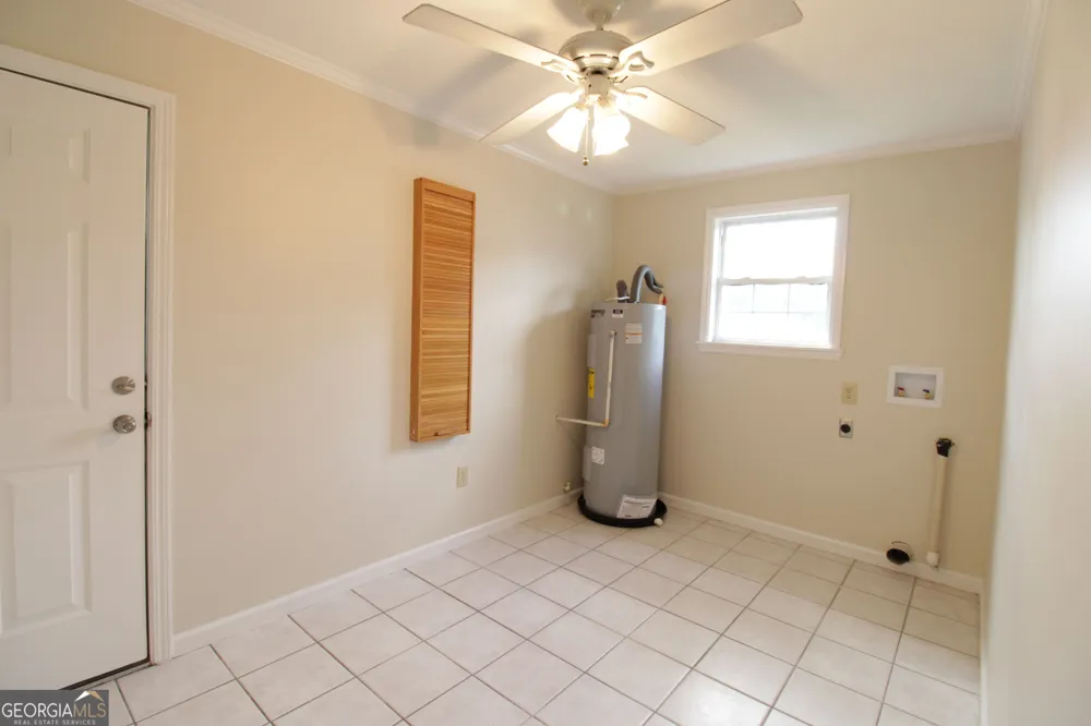 1925 Elaine AVE Waycross, GA 31503