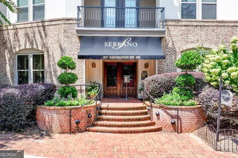901 Abernathy RD NE