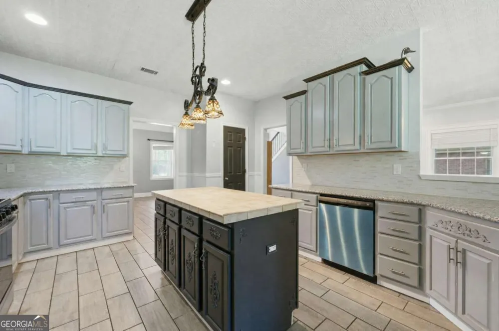 5258 Amberton CT NW Powder Springs, GA 30127
