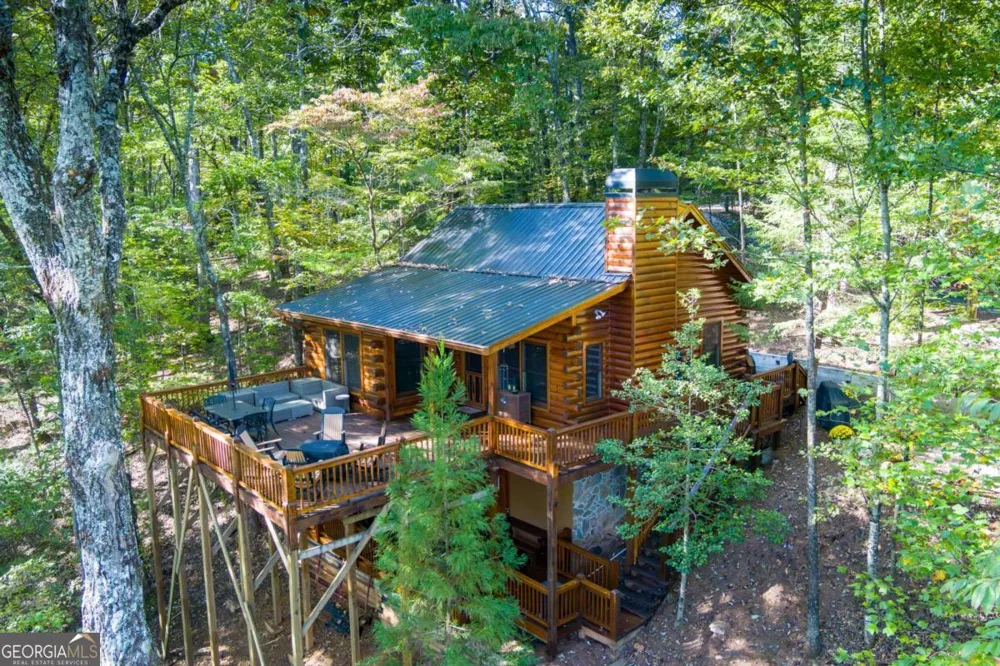 24 Casey CT Blue Ridge, GA 30513