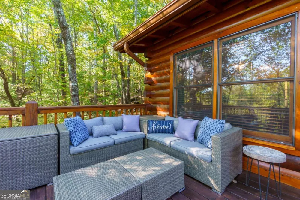 24 Casey CT Blue Ridge, GA 30513
