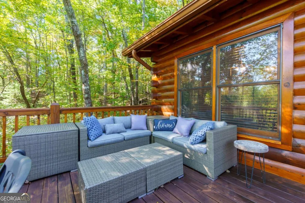 24 Casey CT Blue Ridge, GA 30513