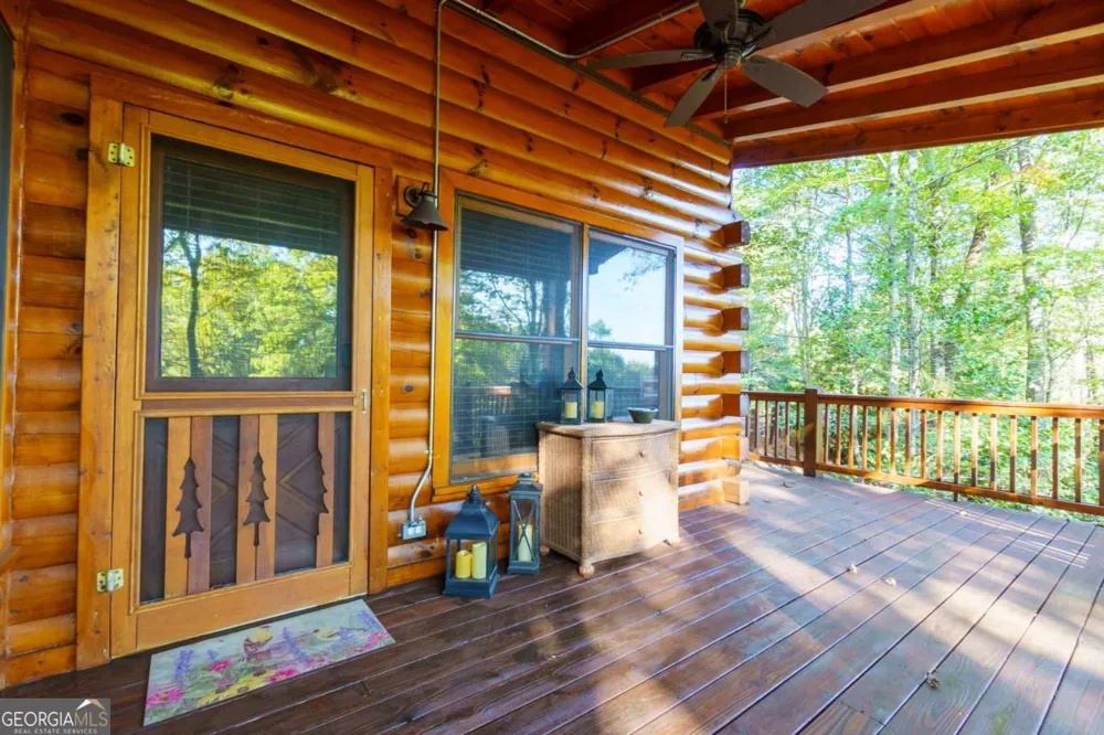 24 Casey CT Blue Ridge, GA 30513