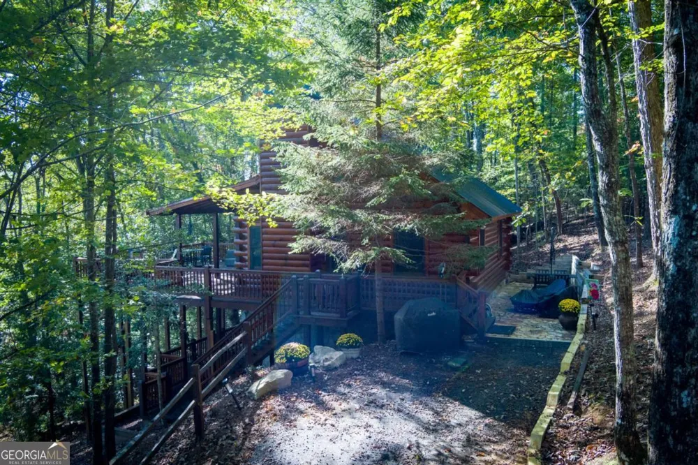 24 Casey CT Blue Ridge, GA 30513
