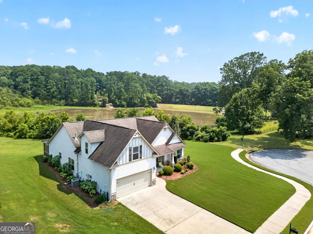 120 Pye Lake DR Fayetteville, GA 30214