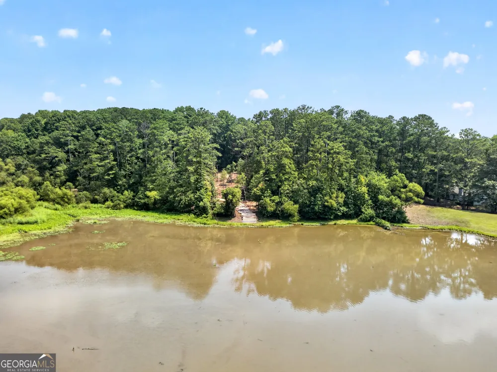 120 Pye Lake DR Fayetteville, GA 30214
