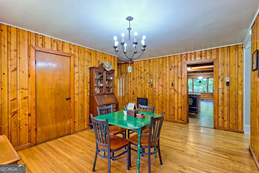 1994 Camp Creek RD Lakemont, GA 30552