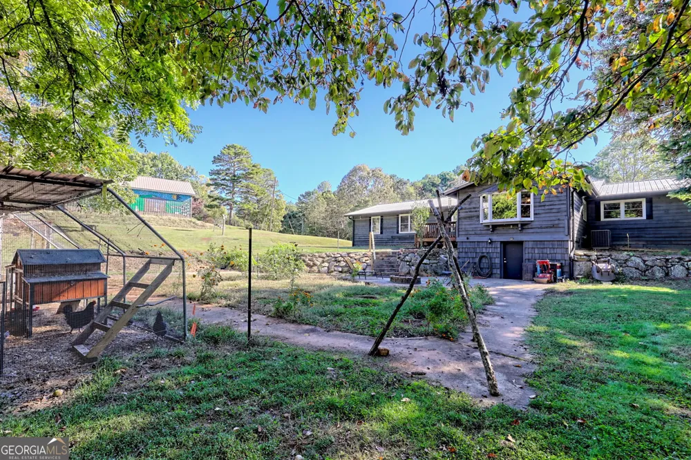 1994 Camp Creek RD Lakemont, GA 30552