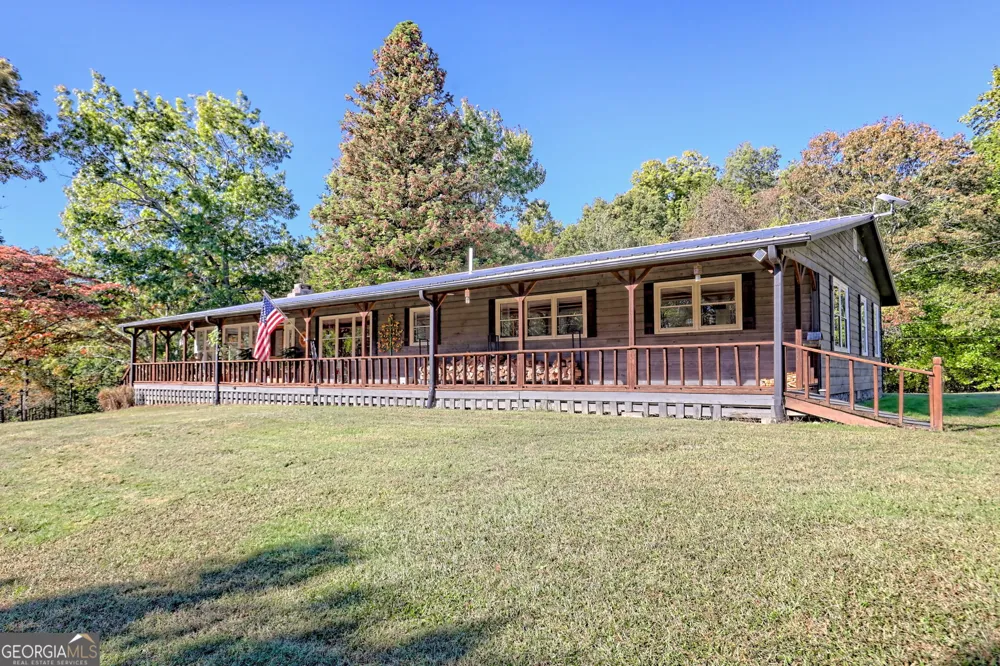 1994 Camp Creek RD Lakemont, GA 30552