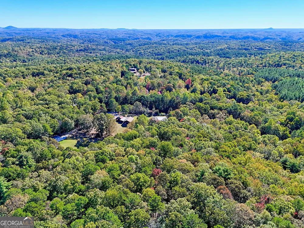 1994 Camp Creek RD Lakemont, GA 30552