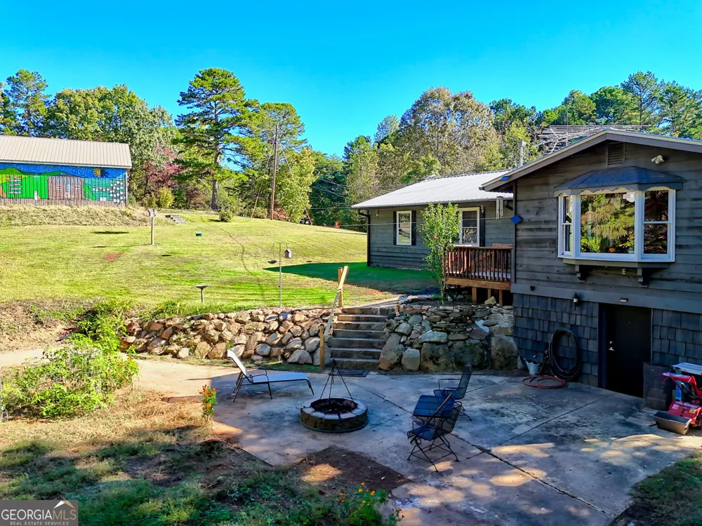 1994 Camp Creek RD Lakemont, GA 30552