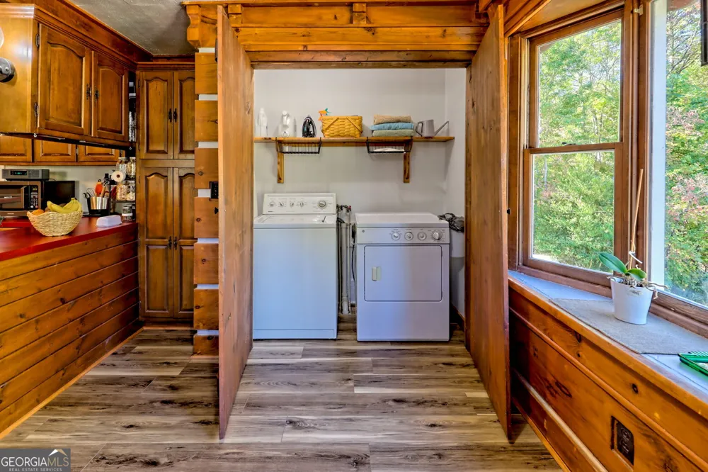 1994 Camp Creek RD Lakemont, GA 30552