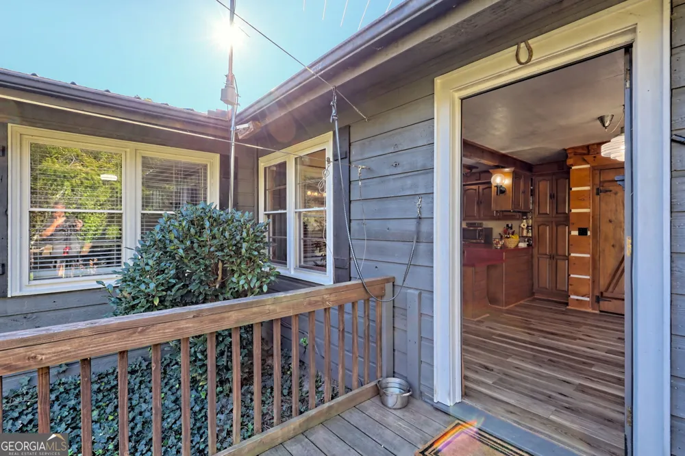 1994 Camp Creek RD Lakemont, GA 30552