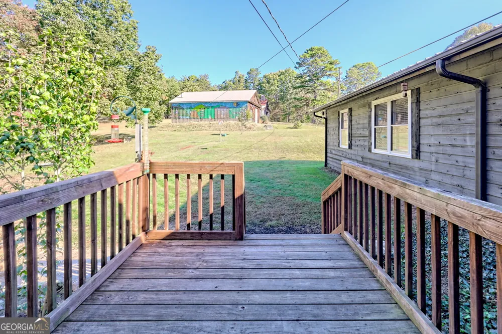 1994 Camp Creek RD Lakemont, GA 30552