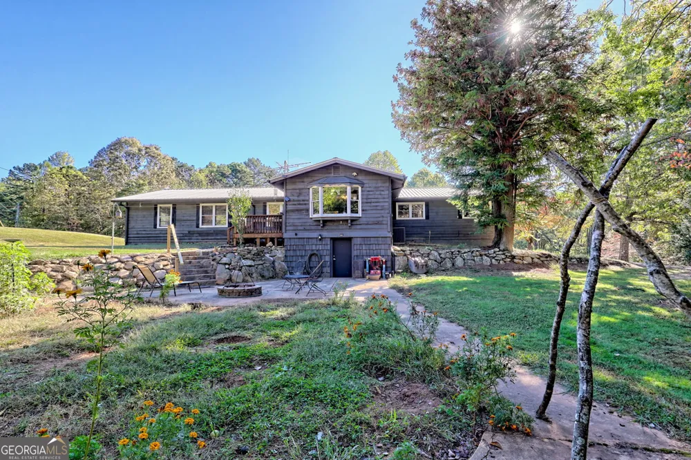 1994 Camp Creek RD Lakemont, GA 30552