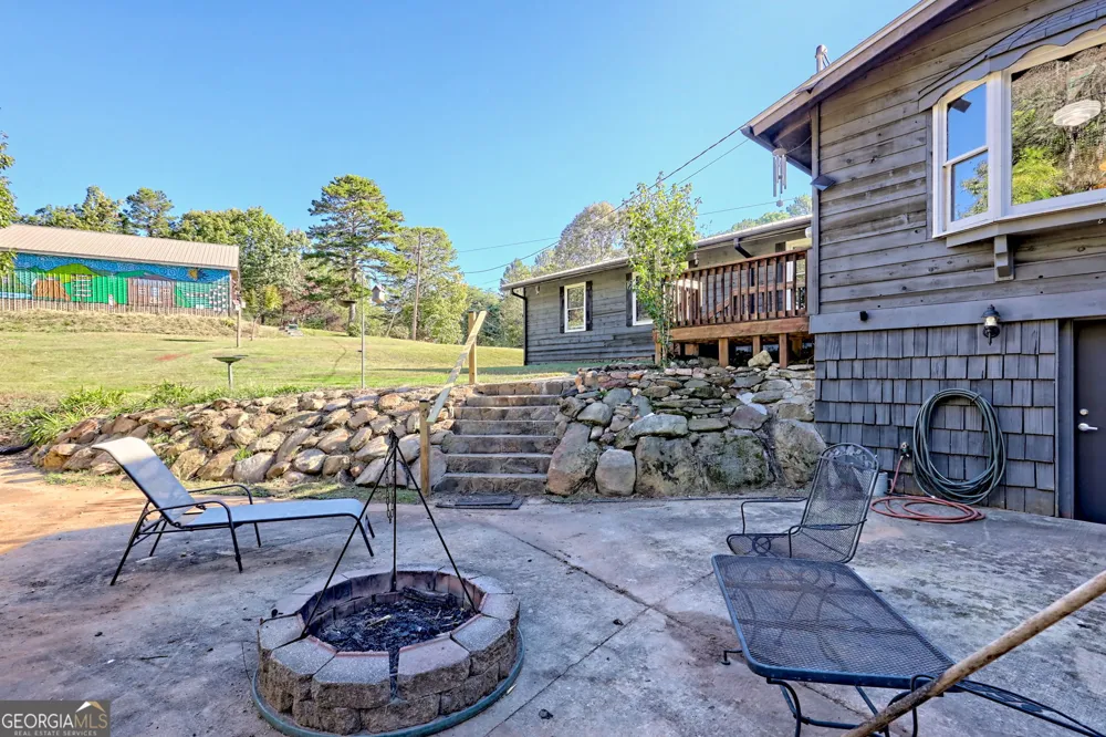 1994 Camp Creek RD Lakemont, GA 30552