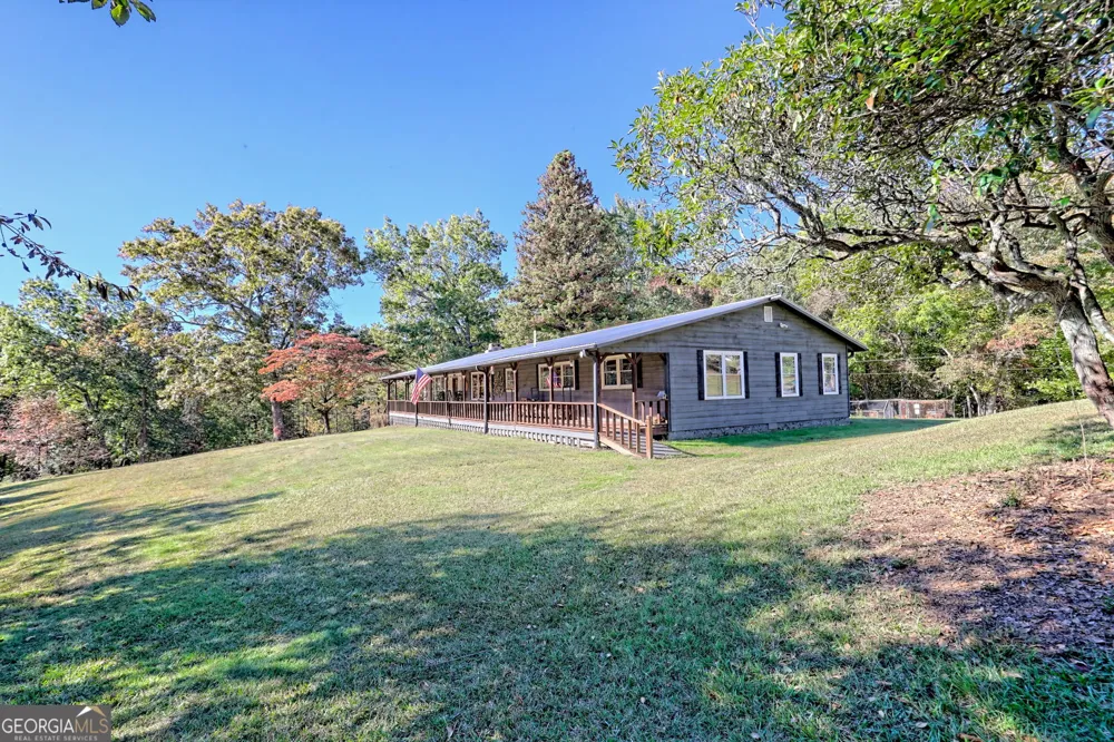 1994 Camp Creek RD Lakemont, GA 30552