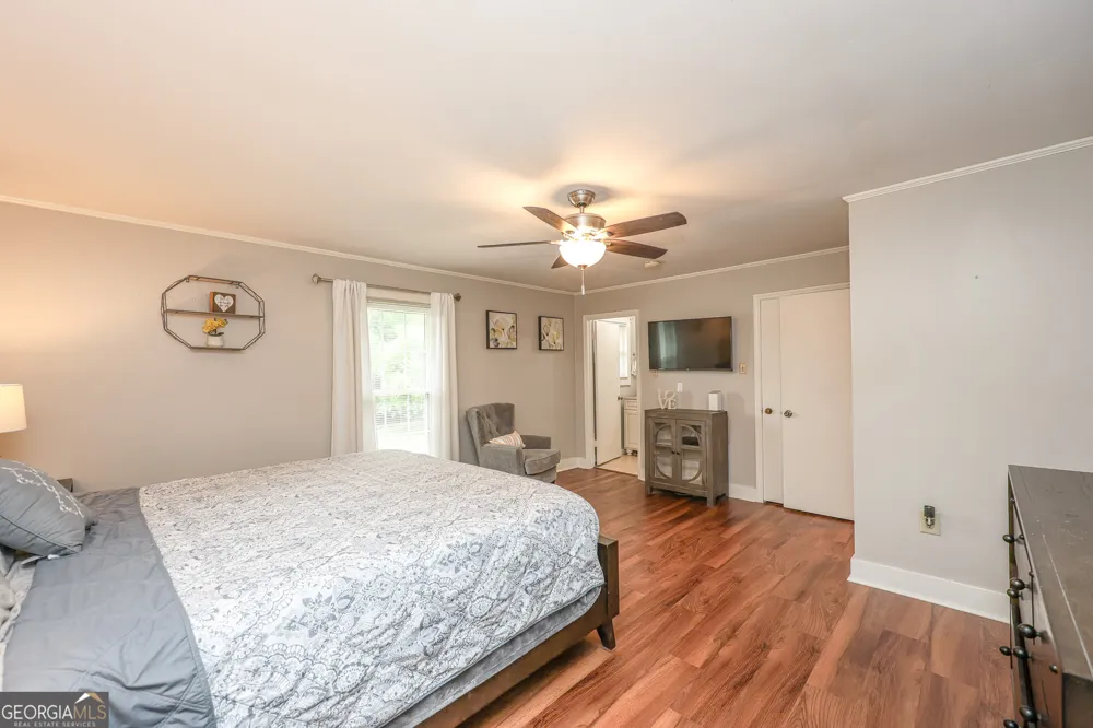 615 Fischer RD Sharpsburg, GA 30277