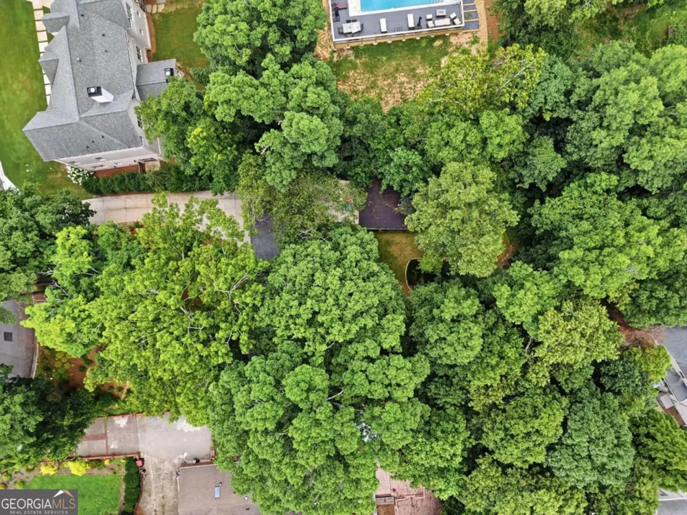 2360 Honeysuckle LN SE Smyrna, GA 30080