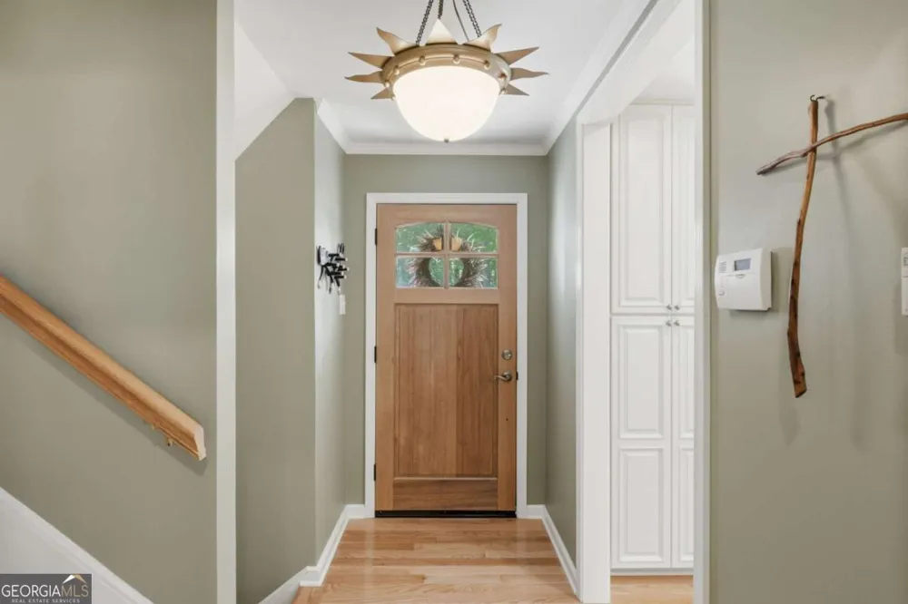 2360 Honeysuckle LN SE Smyrna, GA 30080