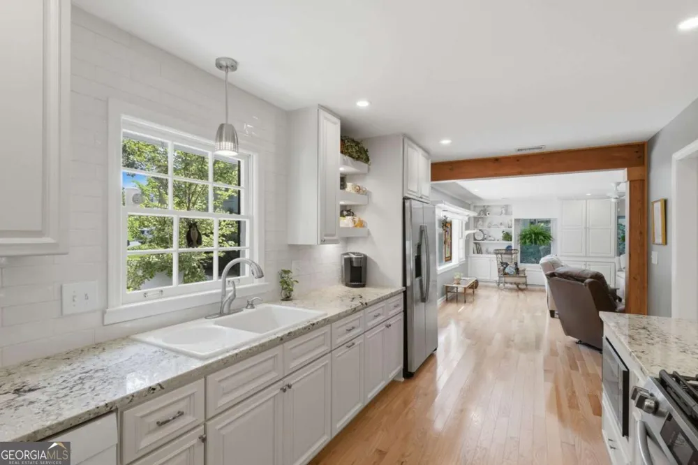 2360 Honeysuckle LN SE Smyrna, GA 30080