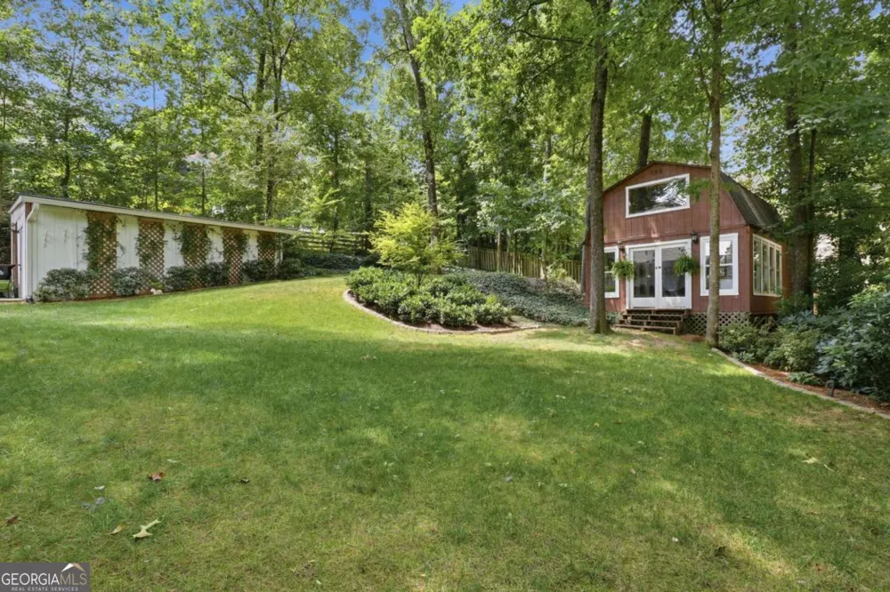2360 Honeysuckle LN SE Smyrna, GA 30080
