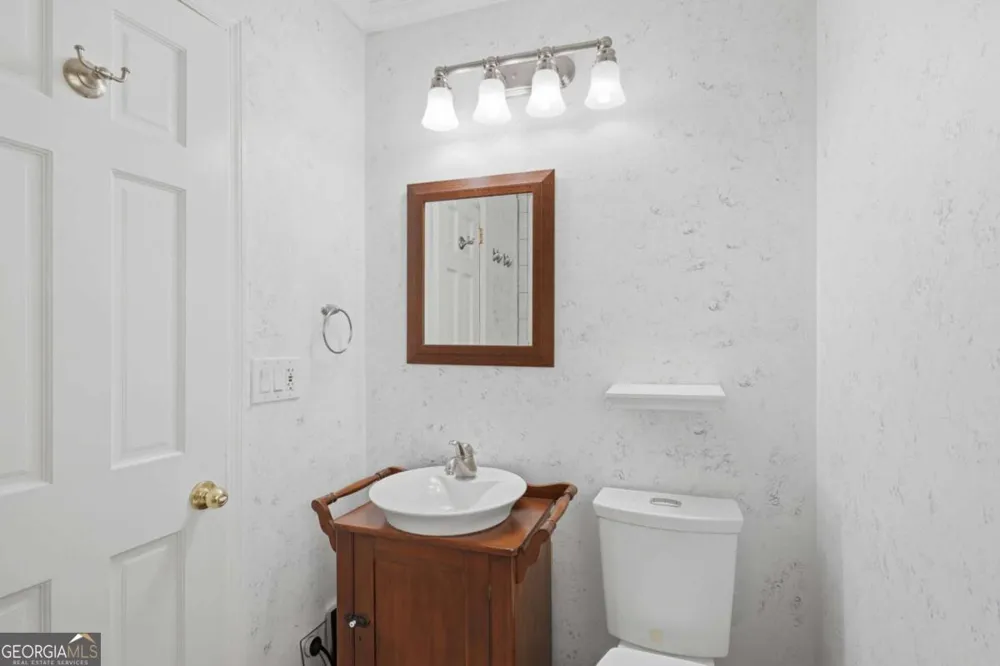 2360 Honeysuckle LN SE Smyrna, GA 30080