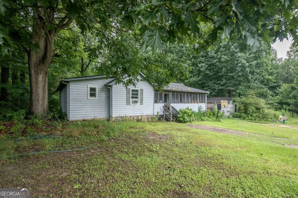 136 White Rose LN Temple, GA 30179