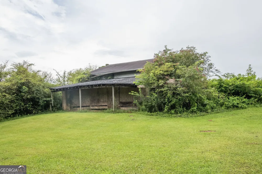 136 White Rose LN Temple, GA 30179
