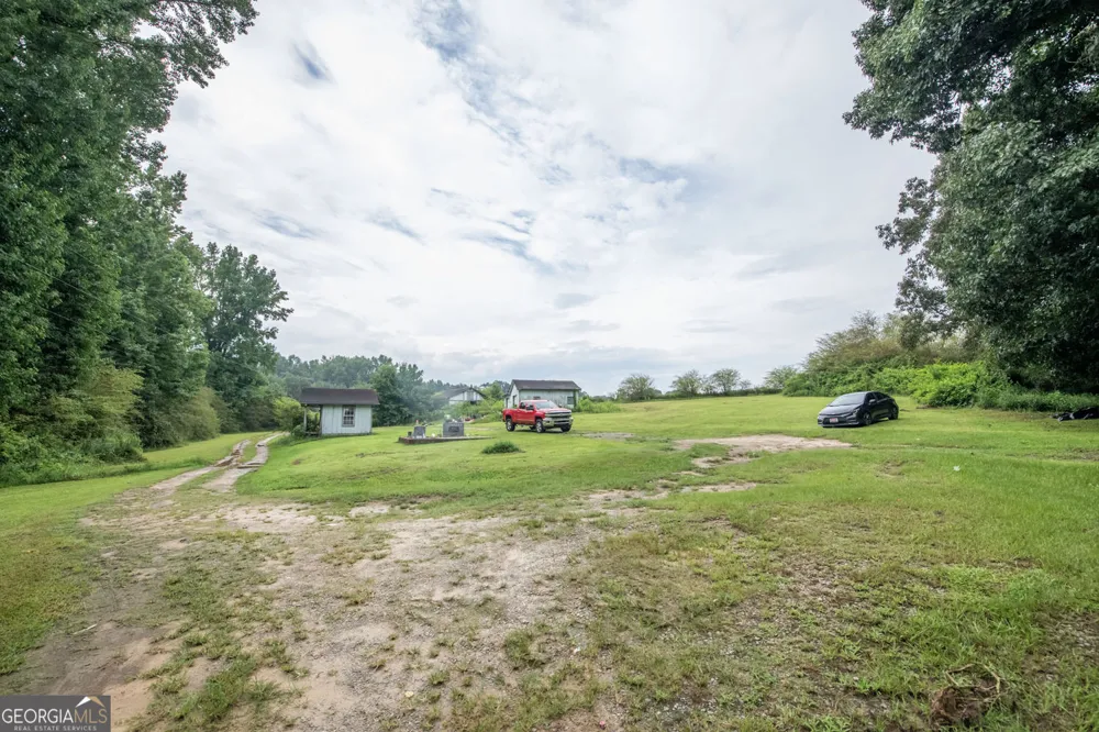 136 White Rose LN Temple, GA 30179