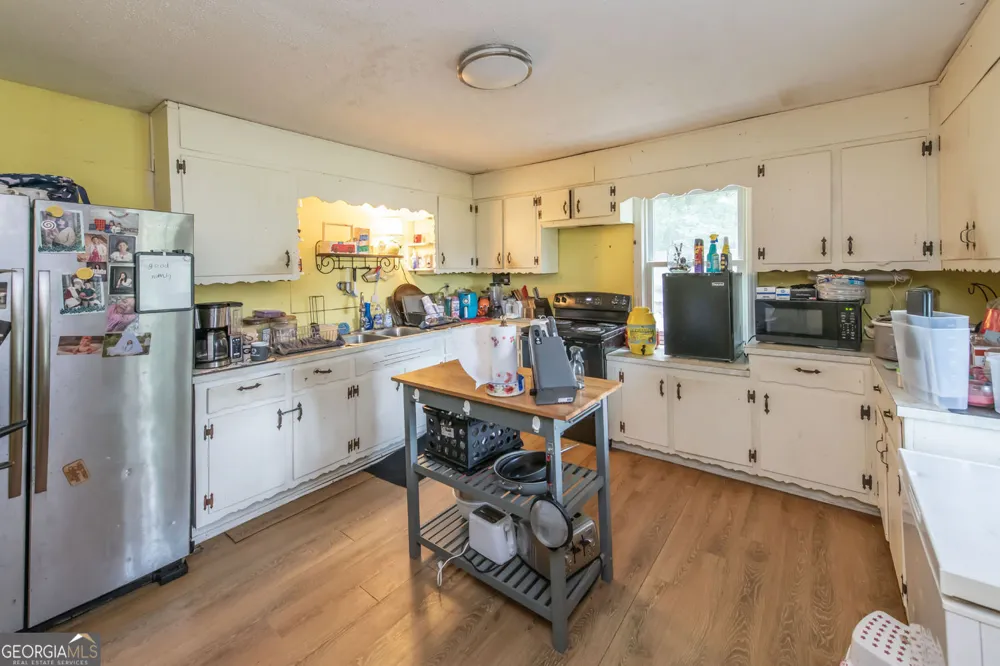 136 White Rose LN Temple, GA 30179