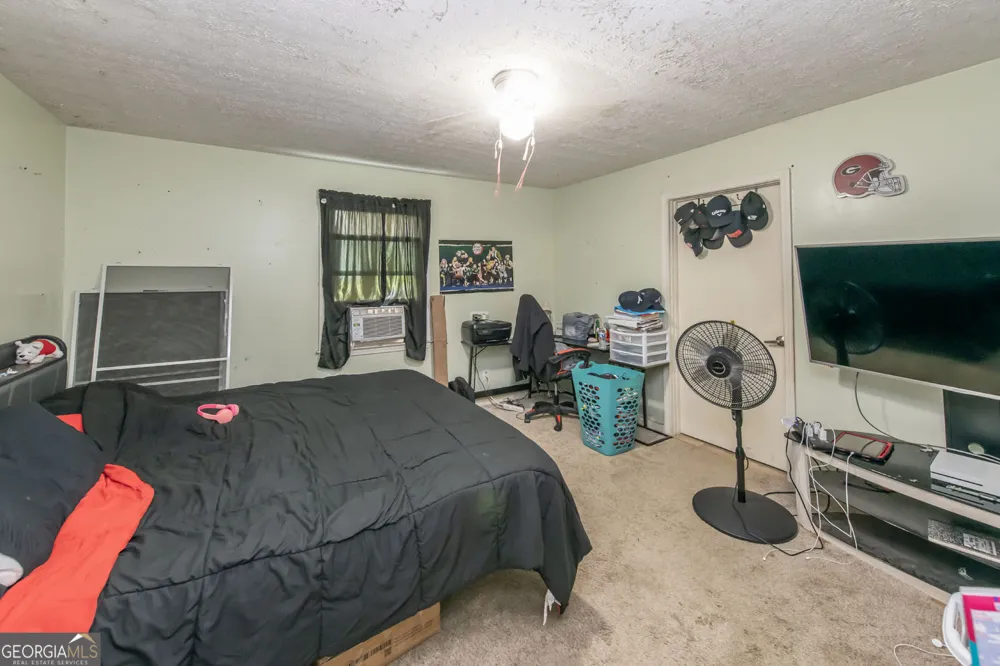 136 White Rose LN Temple, GA 30179