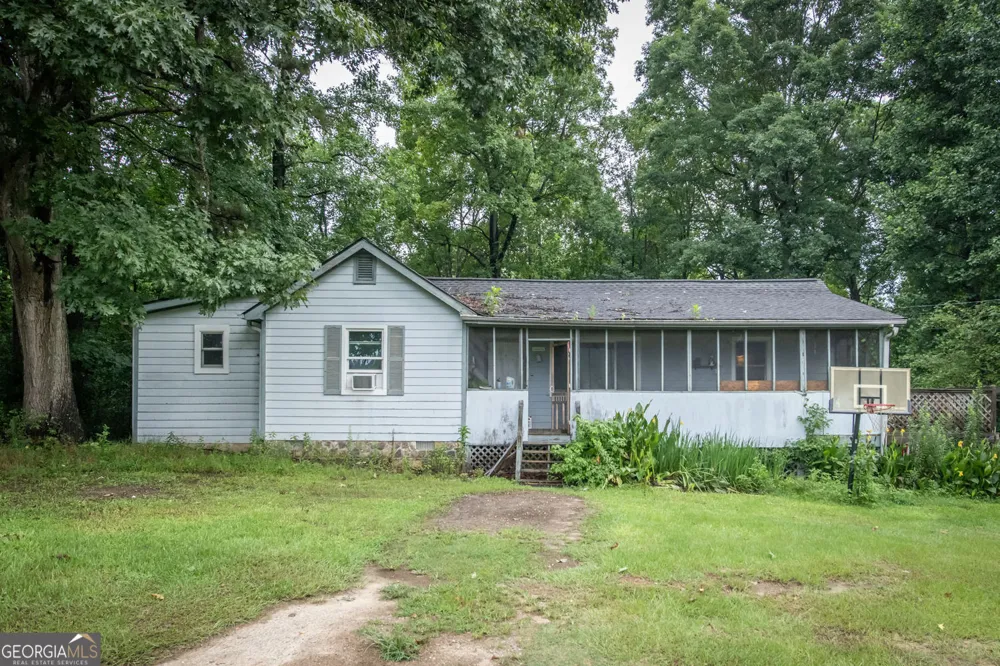 136 White Rose LN Temple, GA 30179